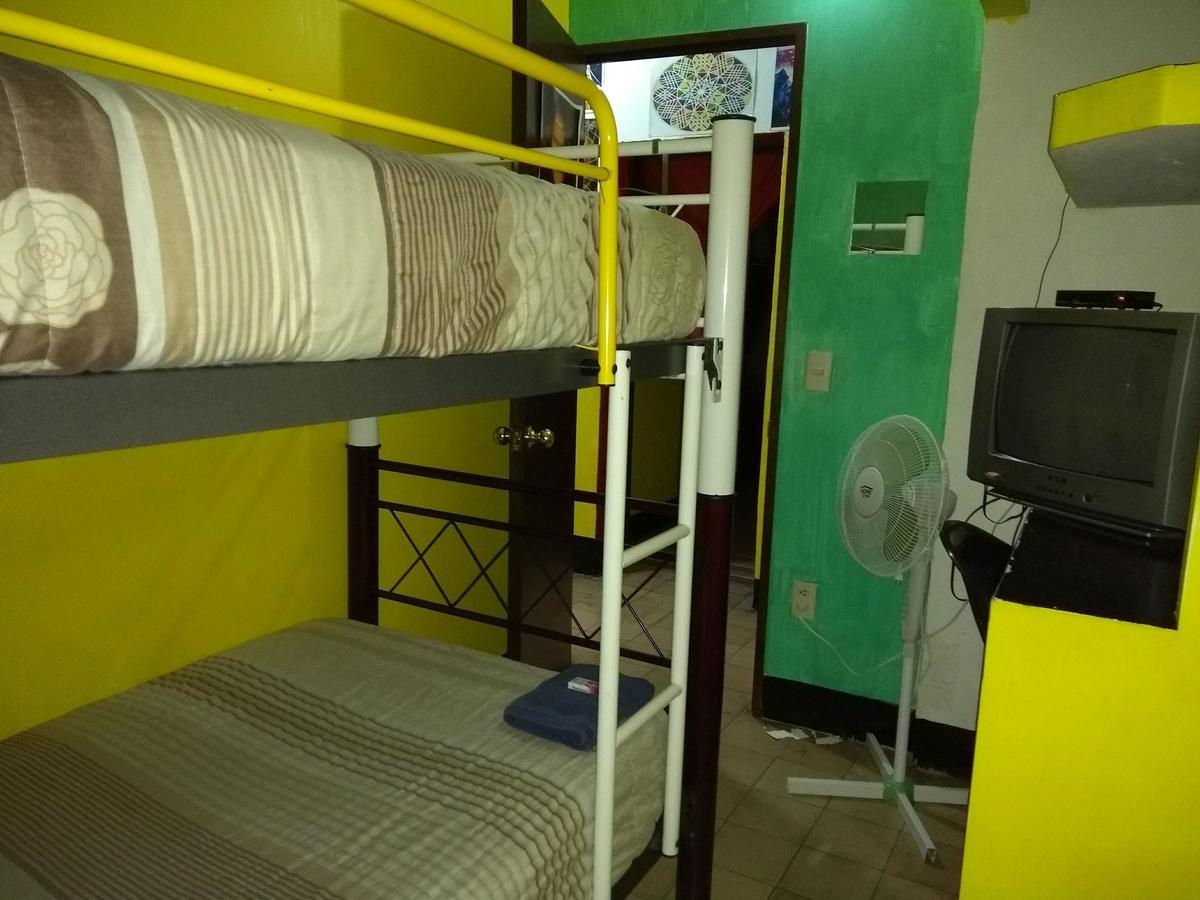 Hostal Casa Anita Guadalajara Zewnętrze zdjęcie